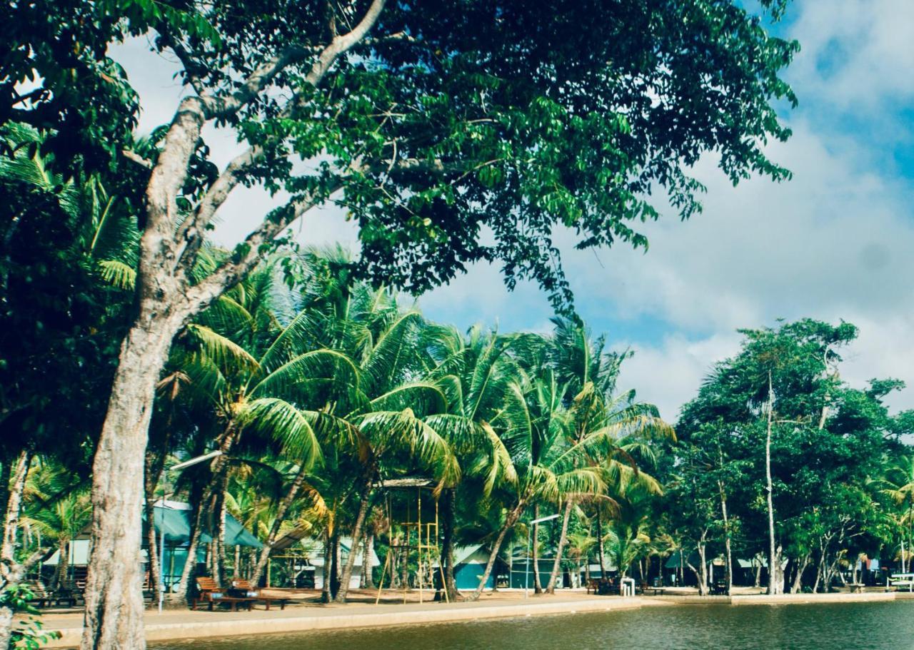 Overbridge River Resort Paramaribo Buitenkant foto